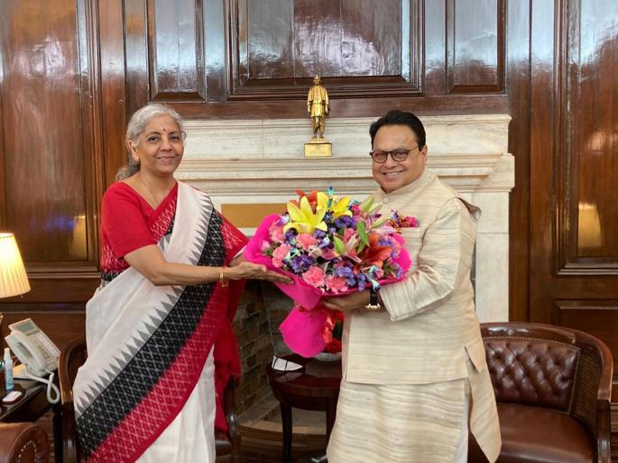 vijay darda meets finance minister nirmala sitharaman and praise country financial management | विजय दर्डा यांनी घेतली अर्थमंत्र्यांची भेट; देशाच्या वित्तीय व्यवस्थापनाची केली प्रशंसा vijay darda meets finance minister nirmala sitharaman and praise country financial management | विजय दर्डा यांनी घेतली अर्थमंत्र्यांची भेट; देशाच्या वित्तीय व्यवस्थापनाची केली प्रशंसा