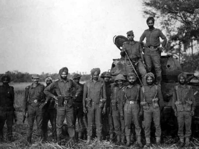 Victory Day today! When the war was in 1971, Pakistan had bowed knee | आज विजय दिवस ! जेव्हा 1971 च्या युद्धात पाकिस्तानने गुडघे टेकत पत्करली होती शरणागती Victory Day today! When the war was in 1971, Pakistan had bowed knee | आज विजय दिवस ! जेव्हा 1971 च्या युद्धात पाकिस्तानने गुडघे टेकत पत्करली होती शरणागती