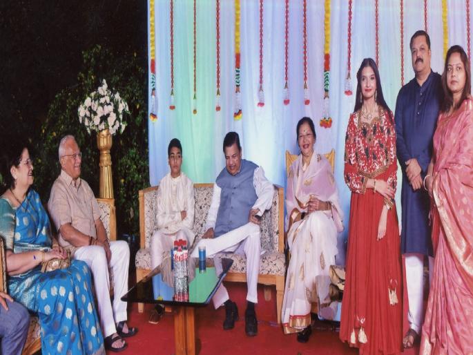 Aditya son of Jaideep Abhyankar, was adopted by the wealthy Vijayasimharaje Patwardhan of Sangli | सांगलीच्या विजयसिंहराजेंनी घेतले आदित्य अभ्यंकरला दत्तक