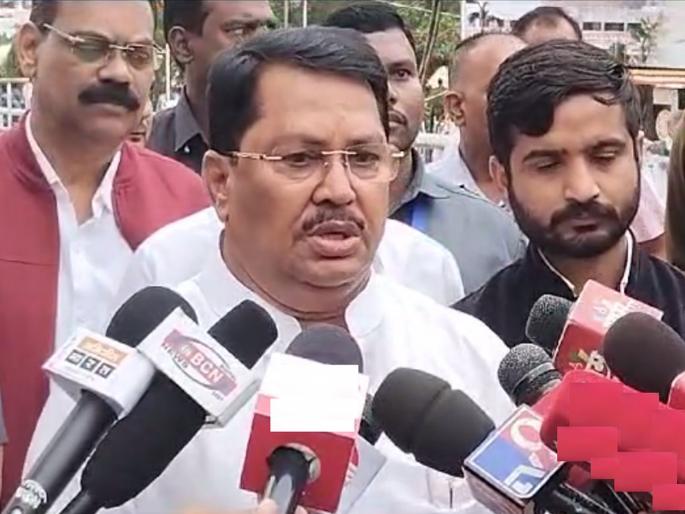 Vijay Wadettiwar asked about the decision, "Is the grand coalition government for the people or for the benefit of the ruling MLAs?" | "महायुती सरकार हे जनतेसाठी की सत्ताधारी आमदारांना खैरात वाटण्यासाठी’’, त्या निर्णयावरून विजय वडेट्टीवार यांचा सवाल Vijay Wadettiwar asked about the decision, "Is the grand coalition government for the people or for the benefit of the ruling MLAs?" | "महायुती सरकार हे जनतेसाठी की सत्ताधारी आमदारांना खैरात वाटण्यासाठी’’, त्या निर्णयावरून विजय वडेट्टीवार यांचा सवाल