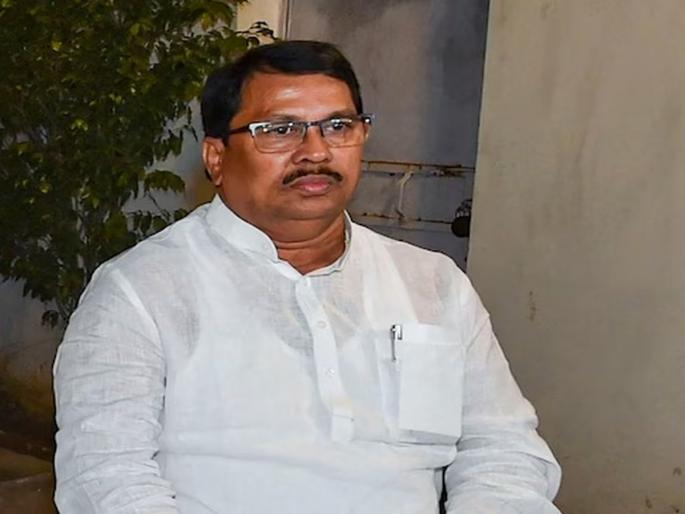 The Shinde-Fadnavis government had languished like a python for 40 days; Vijay Vadettivar's allegations on Maratha Reservation violance issue | शिंदे-फडणवीस सरकार 40 दिवस अजगरासारखे सुस्त पडले होते; विजय वडेट्टीवारांचे आरोप The Shinde-Fadnavis government had languished like a python for 40 days; Vijay Vadettivar's allegations on Maratha Reservation violance issue | शिंदे-फडणवीस सरकार 40 दिवस अजगरासारखे सुस्त पडले होते; विजय वडेट्टीवारांचे आरोप