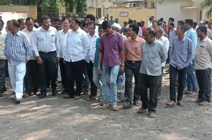 Suspected death case in Solapur; Five doctors team to prepare for postmortem cremation | सोलापूरातील संशयास्पद मृत्यू प्रकरण ; संयुक्ताच्या शवविच्छेदनासाठी पाच डॉक्टरांची टीम तयार