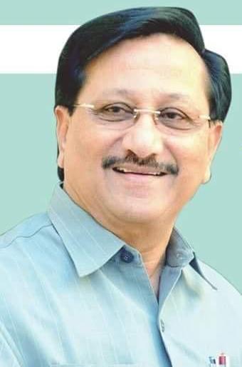 Solapur politics: In Malshirs, whoever is the candidate, Mohithe-Patilil is the centerpiece | solapur politics : माळशिरसमध्ये उमेदवार कुणीही असला तरी केंद्रबिंदू मोहिते-पाटीलच Solapur politics: In Malshirs, whoever is the candidate, Mohithe-Patilil is the centerpiece | solapur politics : माळशिरसमध्ये उमेदवार कुणीही असला तरी केंद्रबिंदू मोहिते-पाटीलच