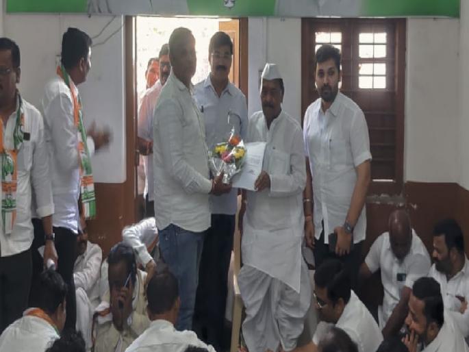 Panchnama of BJP's hollow slogans; MLA Vikram Singh Sawant's appeal to office bearers | Sangli: भाजपच्या पोकळ घोषणांचा पंचनामा करा; आमदार विक्रमसिंह सावंत यांचे पदाधिकाऱ्यांना आवाहन Panchnama of BJP's hollow slogans; MLA Vikram Singh Sawant's appeal to office bearers | Sangli: भाजपच्या पोकळ घोषणांचा पंचनामा करा; आमदार विक्रमसिंह सावंत यांचे पदाधिकाऱ्यांना आवाहन