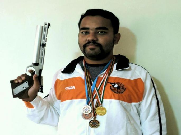 Gold Medal of the Dombivli youth in the 50m Free Pistol Championships Shooting Championship | शूटिंग चॅम्पियनशिप 50 मीटर फ्री पिस्टल स्पर्धेत डोंबिवलीच्या तरुणाची सुवर्ण कामगिरी Gold Medal of the Dombivli youth in the 50m Free Pistol Championships Shooting Championship | शूटिंग चॅम्पियनशिप 50 मीटर फ्री पिस्टल स्पर्धेत डोंबिवलीच्या तरुणाची सुवर्ण कामगिरी