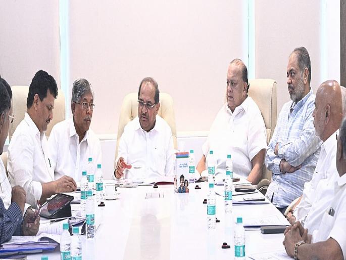 Meeting in Mumbai regarding the height of Almatti dam without a decision; All party meeting again in fifteen days says Radhakrishna Vikhe Patil | ‘अलमट्टी’च्या उंचीबाबत मुंबईतील बैठक निर्णयाविना; पंधरा दिवसांत पुन्हा सर्वपक्षीय बैठक - राधाकृष्ण विखे-पाटील
