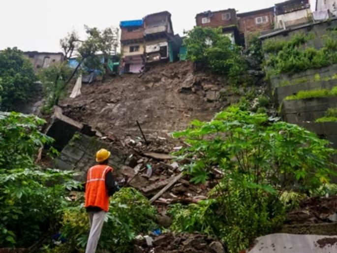 due to heavy rain overnight in mumbai landslide in vikhroli park site two dead and many injured | मुंबईत रात्रभर मुसळधार पाऊस, विक्रोळीत दरड कोसळली; दोघांचा मृत्यू, अनेक जण जखमी due to heavy rain overnight in mumbai landslide in vikhroli park site two dead and many injured | मुंबईत रात्रभर मुसळधार पाऊस, विक्रोळीत दरड कोसळली; दोघांचा मृत्यू, अनेक जण जखमी