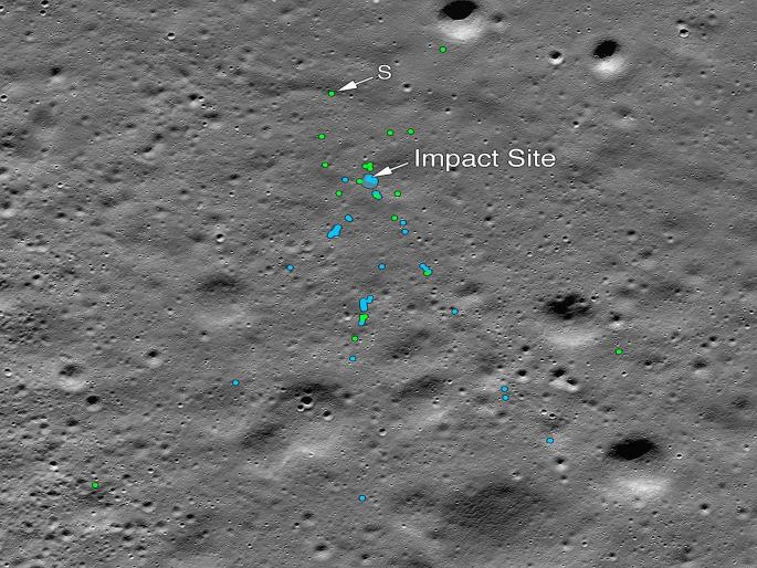 The Chennai young engineer is credited with finding the remains of 'Vikram Lander'; NASA confesses to providing useful information | ‘विक्रम लॅण्डर’चे अवशेष शोधण्याचे श्रेय चेन्नईच्या तरुण अभियंत्याला; उपयुक्त माहिती दिल्याची ‘नासा’ची कबुली The Chennai young engineer is credited with finding the remains of 'Vikram Lander'; NASA confesses to providing useful information | ‘विक्रम लॅण्डर’चे अवशेष शोधण्याचे श्रेय चेन्नईच्या तरुण अभियंत्याला; उपयुक्त माहिती दिल्याची ‘नासा’ची कबुली