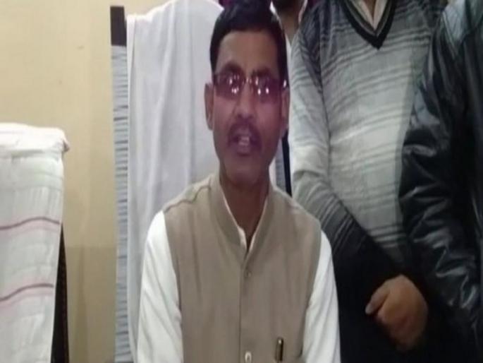 BJP mla vikram saini controversial statement on population control | हिंदूंनो, कायदा होत नाही तोवर सूट आहे, थांबू नका; मुलं जन्माला घालण्याबाबत भाजप आमदाराची मुक्ताफळं