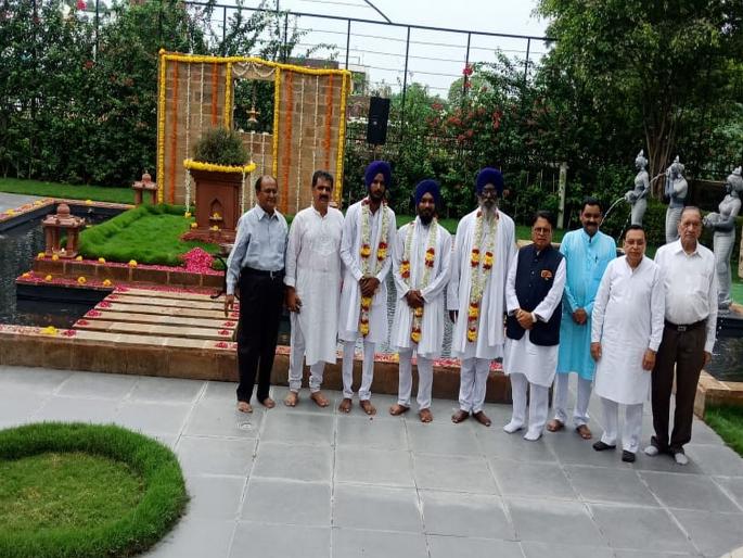 Matoshri Vinadevi Darda's death anniversary today, hearty tribute to Gurubani program | VIDEO : मातोश्री वीणादेवी दर्डा यांची आज पुण्यतिथी, गुरुबानी कार्यक्रमाने भावपूर्ण श्रद्धांजली Matoshri Vinadevi Darda's death anniversary today, hearty tribute to Gurubani program | VIDEO : मातोश्री वीणादेवी दर्डा यांची आज पुण्यतिथी, गुरुबानी कार्यक्रमाने भावपूर्ण श्रद्धांजली