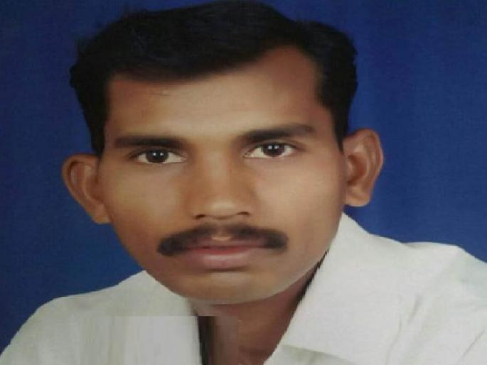 A rickshaw driver ended his life after being asked to end the relationship in gavane ratnagiri district | Ratnagiri: प्रेमसंबंध तोडायला सांगितले; रिक्षाचालकाने जीवन संपवले A rickshaw driver ended his life after being asked to end the relationship in gavane ratnagiri district | Ratnagiri: प्रेमसंबंध तोडायला सांगितले; रिक्षाचालकाने जीवन संपवले