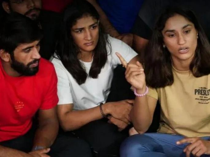"I suffered a lot for many years, now…," Vinesh's hint of the battle ahead | Vinesh Phogat: "मी अनेक वर्षे खूप सहन केलं, आता…,’’ विनेशकडून आरपारच्या लढाईचे संकेत "I suffered a lot for many years, now…," Vinesh's hint of the battle ahead | Vinesh Phogat: "मी अनेक वर्षे खूप सहन केलं, आता…,’’ विनेशकडून आरपारच्या लढाईचे संकेत