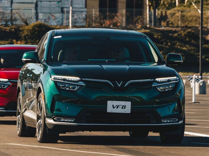 4 Days to Go...! Vinfast, a competitor to Tesla, is ready to enter India; Teaser released | ४ डेज टू गो...! टेस्लाला टक्कर देणारी Vinfast भारतात एन्ट्रीसाठी तयार; टीझर जारी 4 Days to Go...! Vinfast, a competitor to Tesla, is ready to enter India; Teaser released | ४ डेज टू गो...! टेस्लाला टक्कर देणारी Vinfast भारतात एन्ट्रीसाठी तयार; टीझर जारी