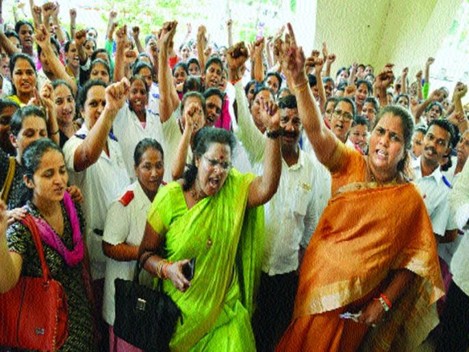Action for suspension of four hospitals in Sewri TB Hospital | शिवडी क्षयरोग रुग्णालयातील चौघांवर निलंबनाची कारवाई Action for suspension of four hospitals in Sewri TB Hospital | शिवडी क्षयरोग रुग्णालयातील चौघांवर निलंबनाची कारवाई