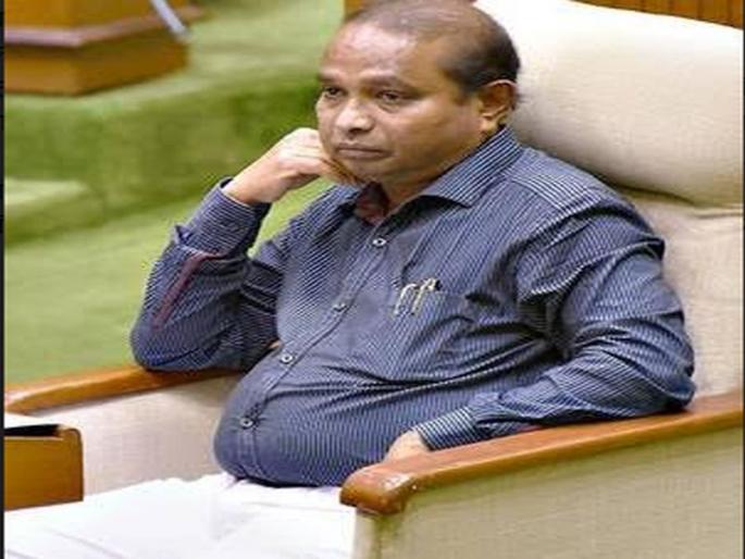 The condition of Gujarati language in Goa recruitment | गोव्यात नोकर भरतीवेळी गुजराती भाषेची अट, वादानंतर सरकारकडून जाहिरात मागे