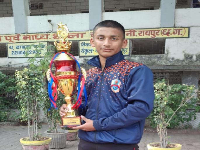 Viraj Shankar Andalkar won bronze medal in National Kurash Competition held at Raipur Chhattisgarh Grandson of Hindkesari Ganapatrao Andalkar | कुस्तीचा वारसा; विराजने राष्ट्रीय कुराश स्पर्धेत पटकावले कांस्य पदक, हिंदकेसरी गणपतराव आंदळकरांचा नातू Viraj Shankar Andalkar won bronze medal in National Kurash Competition held at Raipur Chhattisgarh Grandson of Hindkesari Ganapatrao Andalkar | कुस्तीचा वारसा; विराजने राष्ट्रीय कुराश स्पर्धेत पटकावले कांस्य पदक, हिंदकेसरी गणपतराव आंदळकरांचा नातू