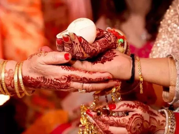 A strange love story! First she was accused of sexual assault then she married him | अजब प्रेम की गजब कहाणी! आधी लैंगिक अत्याचाराच्या गुन्ह्यात अडकवलं; नंतर त्याच्यासोबत लग्न केलं A strange love story! First she was accused of sexual assault then she married him | अजब प्रेम की गजब कहाणी! आधी लैंगिक अत्याचाराच्या गुन्ह्यात अडकवलं; नंतर त्याच्यासोबत लग्न केलं