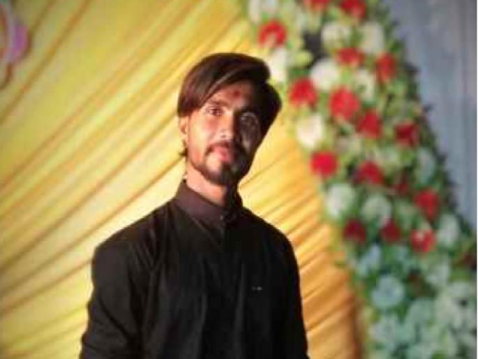 Private photos, videos with minor girl go viral after she stops talking; Pervert arrested | बोलणे बंद केल्याने अल्पवयीन मुलीसोबतचे खासगी छायाचित्र, व्हिडिओ व्हायरल; विकृत अटकेत Private photos, videos with minor girl go viral after she stops talking; Pervert arrested | बोलणे बंद केल्याने अल्पवयीन मुलीसोबतचे खासगी छायाचित्र, व्हिडिओ व्हायरल; विकृत अटकेत