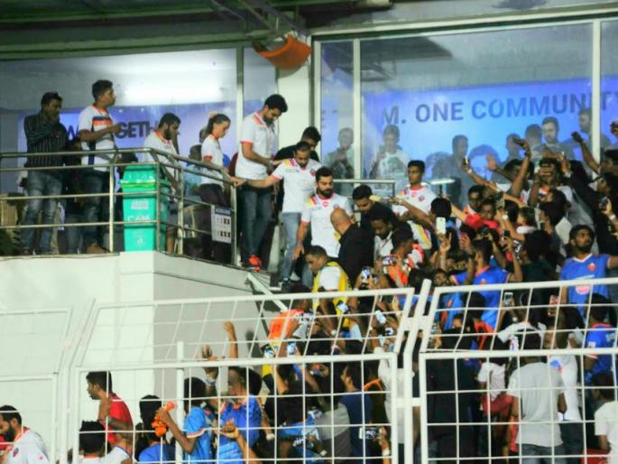 'Virat' philosophy in Goa, Lavali muster for football matches | गोव्यात ‘विराट’ दर्शन, फुटबॉल सामन्यासाठी लावली हजेरी