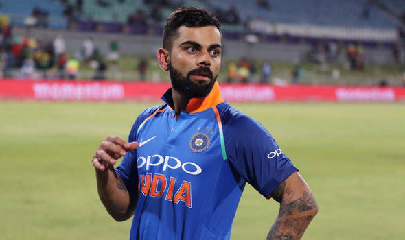 ICC World Cup 2019: While Lokesh Rahul's interview is going on, Virat Kohli has started debate | ICC World Cup 2019 : लोकेश राहुलची मुलाखत सुरु असतानाच घुसला कोहली आणि सुरु झाला वाद