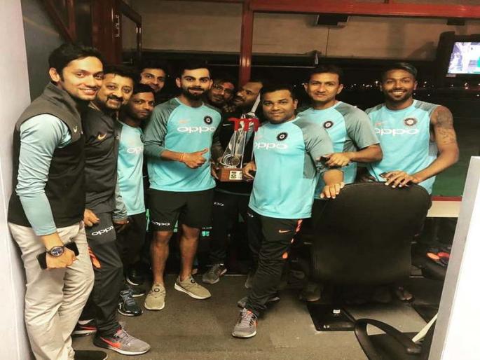 Ind vs SA: Virat Kohli attributes his success to wife Anushka Sharma | Ind vs SA: माझ्या विजयात अनुष्काचा मोठा वाटा, सामन्यानंतर कॅप्टन कोहलीने मानले पत्नीचे आभार