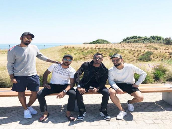 Virat kohli on tour | विराटसेनेची भटकंती...