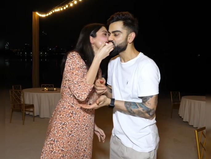 Soon to be parents Virat Kohli and Anushka Sharma cut a cake in UAE with RCB teammates around | 45 हजारांचा ड्रेस अन् जंगी पार्टी; विराट-अनुष्कानं दुबईत केक कापून साजरा केला आनंद!