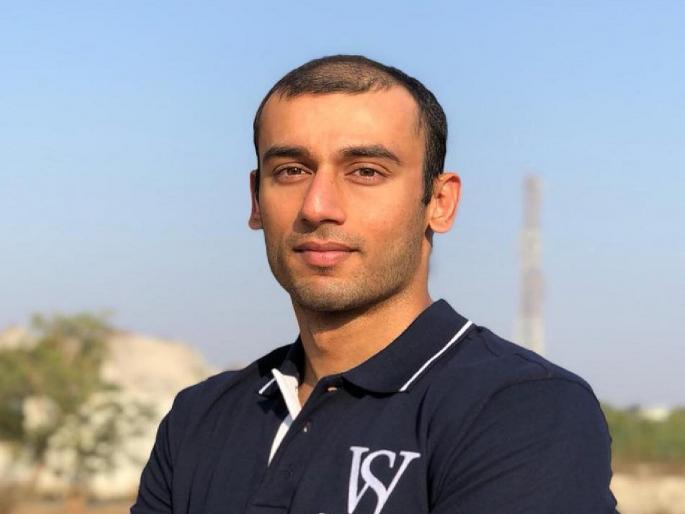 Swimmer Virdhawal Khade returns to government service | जलतरणपटू विरधवल खाडे पुन्हा शासकीय सेवेत, वैयक्तिक कारणास्तव दिला होता राजीनामा Swimmer Virdhawal Khade returns to government service | जलतरणपटू विरधवल खाडे पुन्हा शासकीय सेवेत, वैयक्तिक कारणास्तव दिला होता राजीनामा