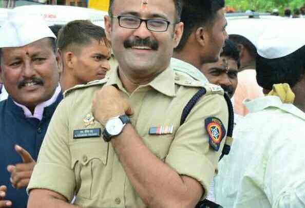Warkari community was formed in police force - S. Vireesh Prabhu | पोलीस दलातही वारकरी संप्रदाय तयार झाला - एस. विरेश प्रभू Warkari community was formed in police force - S. Vireesh Prabhu | पोलीस दलातही वारकरी संप्रदाय तयार झाला - एस. विरेश प्रभू