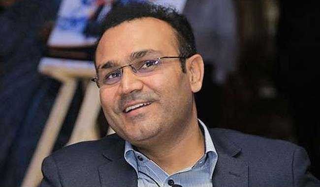 Virender Sehwag's name taken in a message by Donald Trump, know viral truth ... | डोनाल्ड ट्रम्प यांनी मेसेजमध्ये लिहिले वीरेंद्र सेहवागचे नाव, जाणून घ्या वायरल सत्य...