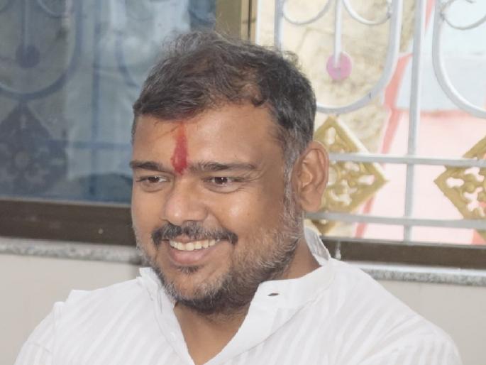 Congress rebel leader Vishal Patil wealth is 30 crore 52 lakhs | काँग्रेसचे बंडखोर नेते विशाल पाटील यांच्या संपत्तीत ८.८० कोटींने वाढ