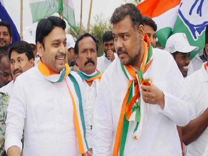 Sangli Lok Sabha Election - Vishal Patil has filed 2 applications as Congress and Independent. Shock to Thackeray group candidate Chandrahar Patil | सांगलीत शेवटच्या क्षणापर्यंत सस्पेन्स; विशाल पाटील अपक्ष नव्हे तर काँग्रेसकडून लढणार? Sangli Lok Sabha Election - Vishal Patil has filed 2 applications as Congress and Independent. Shock to Thackeray group candidate Chandrahar Patil | सांगलीत शेवटच्या क्षणापर्यंत सस्पेन्स; विशाल पाटील अपक्ष नव्हे तर काँग्रेसकडून लढणार?