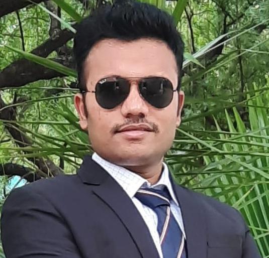 If you want success, get rid of the stigma of being poor, rural: Vishal Narwade | यश हवे असेल, तर गरीब, खेड्यातील असल्याचा न्युनगंड दूर करा : विशाल नरवाडे If you want success, get rid of the stigma of being poor, rural: Vishal Narwade | यश हवे असेल, तर गरीब, खेड्यातील असल्याचा न्युनगंड दूर करा : विशाल नरवाडे