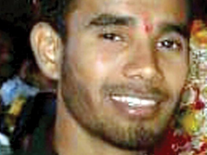 Sindhudurg: The youth of Goa killed in an accident in Kasaul | सिंधुदुर्ग : कसाल येथील अपघातात गोव्याचा युवक ठार Sindhudurg: The youth of Goa killed in an accident in Kasaul | सिंधुदुर्ग : कसाल येथील अपघातात गोव्याचा युवक ठार