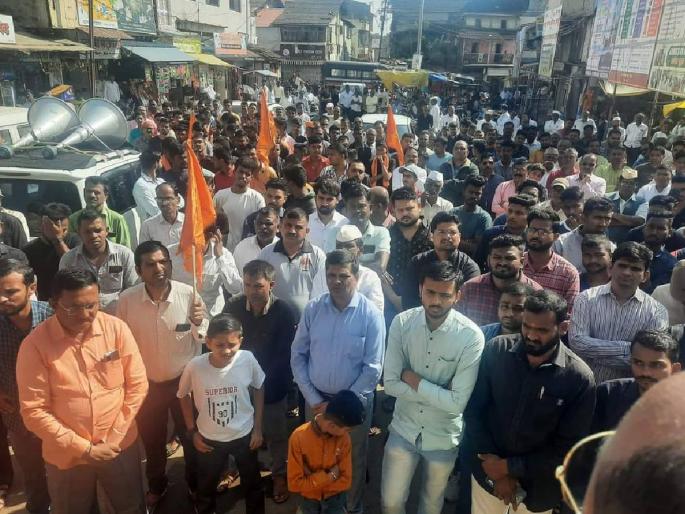 Vishwa Hindu Parishad took out a march to investigate the cow slaughterers  | गोवंश हत्या करणाऱ्यांचा तपास करा, विश्व हिंदू परिषदेचा भगूर येथे मोर्चा  Vishwa Hindu Parishad took out a march to investigate the cow slaughterers  | गोवंश हत्या करणाऱ्यांचा तपास करा, विश्व हिंदू परिषदेचा भगूर येथे मोर्चा