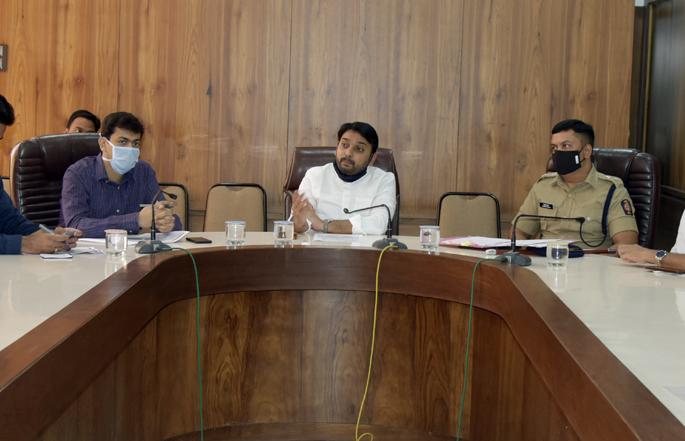 People should follow rules to prevent corona: Dr. Viswajit Kadam | कोरोनाला प्रतिबंध करण्यासाठी जनतेने नियमांचे पालन करावे : डॉ. विश्वजीत कदम