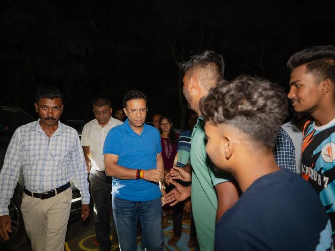 vishwajit rane and divya rane give strength to shripad naik in north gao lok sabha election 2024 | विश्वजित, दिव्यामुळे श्रीपादना मोठे बळ; निवडणूक प्रचाराचा अंतिम टप्पा vishwajit rane and divya rane give strength to shripad naik in north gao lok sabha election 2024 | विश्वजित, दिव्यामुळे श्रीपादना मोठे बळ; निवडणूक प्रचाराचा अंतिम टप्पा