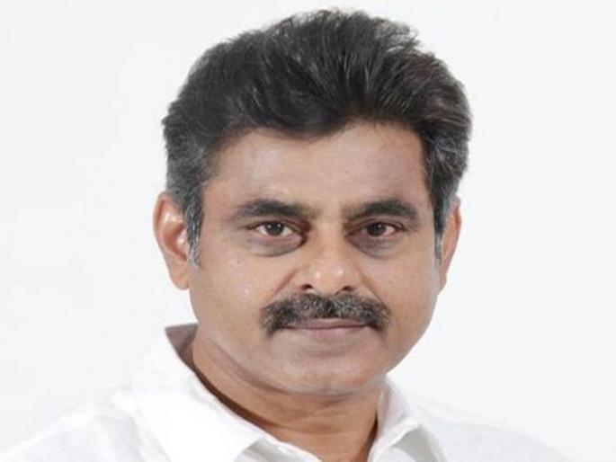 Congress's Visheshwar Reddy is the richest candidate, filled with Telangana | काँग्रेसचे विश्वेश्वर रेड्डी सर्वांत श्रीमंत उमेदवार, तेलंगणातून भरला अर्ज Congress's Visheshwar Reddy is the richest candidate, filled with Telangana | काँग्रेसचे विश्वेश्वर रेड्डी सर्वांत श्रीमंत उमेदवार, तेलंगणातून भरला अर्ज