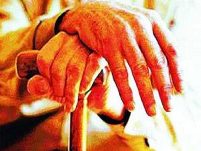 The old artists of Solapur district have not received their remuneration since two months. | कलावंताचे मानधन पाच हजार रुपये झाले पण, दोन महिन्यापासून नाही मिळाले The old artists of Solapur district have not received their remuneration since two months. | कलावंताचे मानधन पाच हजार रुपये झाले पण, दोन महिन्यापासून नाही मिळाले