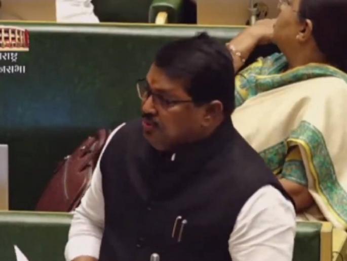 Government should take measures to prevent suicide of students due to mental stress says Vijay Vadettiwar | मानसिक तणावातून विद्यार्थ्यांच्या होणाऱ्या आत्महत्या रोखण्यासाठी सरकारने उपाययोजना करावी!