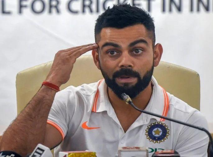 India Vs South Africa, 3rd Test: when Asked about MS Dhoni, Virat Kohli said ... | India Vs South Africa, 3rd Test : धोनीबद्दल प्रश्न विचारताच कोहली म्हणाला...