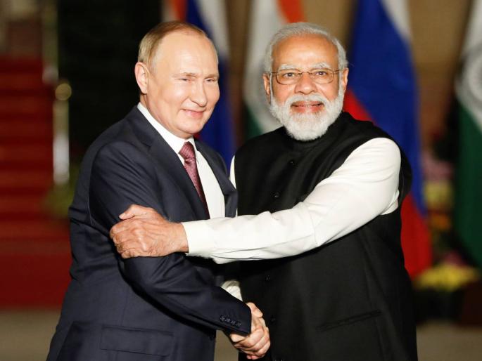 Putin will visit India for the first time after the Ukraine war, many agreements will be signed | युक्रेन युद्धानंतर पुतिन पहिल्यांदाच भारत दौऱ्यावर येणार, अनेक करारांवर स्वाक्षऱ्या होणार Putin will visit India for the first time after the Ukraine war, many agreements will be signed | युक्रेन युद्धानंतर पुतिन पहिल्यांदाच भारत दौऱ्यावर येणार, अनेक करारांवर स्वाक्षऱ्या होणार