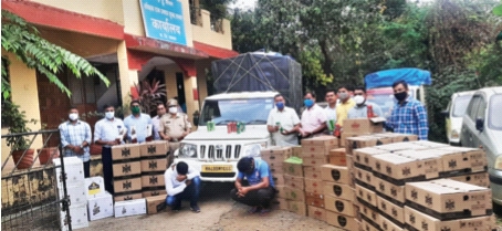 Stocks of foreign liquor seized in Palghar | पालघरमध्ये विदेशी मद्याचा साठा जप्त Stocks of foreign liquor seized in Palghar | पालघरमध्ये विदेशी मद्याचा साठा जप्त
