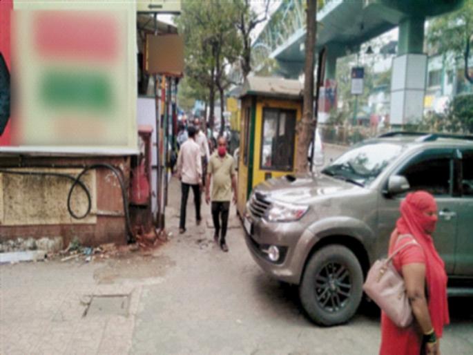 Vasai-Virar squid due to illegal herding | बेकायदा हाेर्डिंगमुळे वसई-विरार विद्रूप