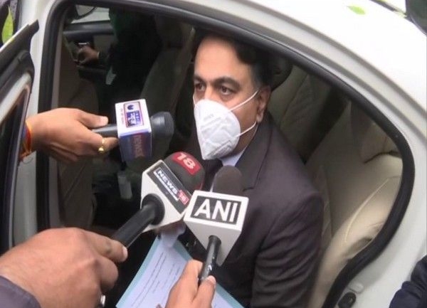 Germany in the world, Parbhani in India ... 'Your man' announcing permission for covid vaccine by GCGI venugopal somani | जगात जर्मनी, भारतात परभणी... लसीच्या परवानगीची घोषणा करणारा 'आपला माणूस'