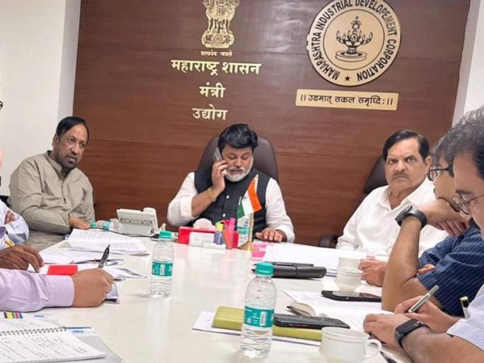 SRA houses 38,000 slum dwellers in Navi Mumbai; Slums in MIDC will be redeveloped | नवी मुंबईतील ३८ हजार झोपडीधारकांना एसआरएचे घर; एमआयडीसीतील झोपड्यांचा होणार पुनर्विकास SRA houses 38,000 slum dwellers in Navi Mumbai; Slums in MIDC will be redeveloped | नवी मुंबईतील ३८ हजार झोपडीधारकांना एसआरएचे घर; एमआयडीसीतील झोपड्यांचा होणार पुनर्विकास