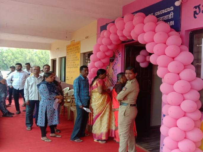 Karnataka Elections 2023: Decorations at polling station, special arrangements for voters | Karnataka Elections 2023: मतदान केंद्रावर सजावट, मतदारांसाठी खास व्यवस्था Karnataka Elections 2023: Decorations at polling station, special arrangements for voters | Karnataka Elections 2023: मतदान केंद्रावर सजावट, मतदारांसाठी खास व्यवस्था