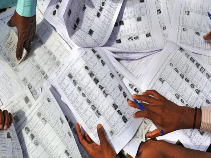 Wrong message went viral through WhatsApp action taken against one in Hadapsar | मतदार यादीबाबत व्हॉट्सअपद्वारे व्हायरल केला चुकीचा संदेश, हडपसरमध्ये एकावर कारवाई Wrong message went viral through WhatsApp action taken against one in Hadapsar | मतदार यादीबाबत व्हॉट्सअपद्वारे व्हायरल केला चुकीचा संदेश, हडपसरमध्ये एकावर कारवाई