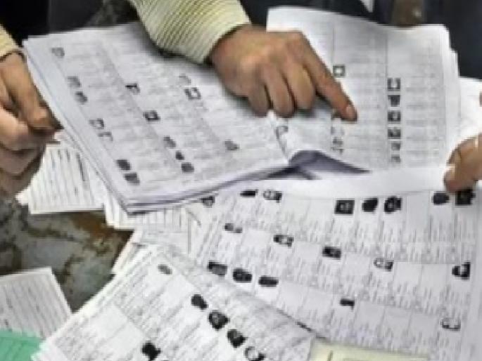 Satara: No photos in the list; Where and how to find voters?, Question from former Nagsevak | Local Body Election: यादीत फोटो नाहीत; मतदार शोधायचे कुठे अन् कसे?, माजी नगसेवकाचा सवाल