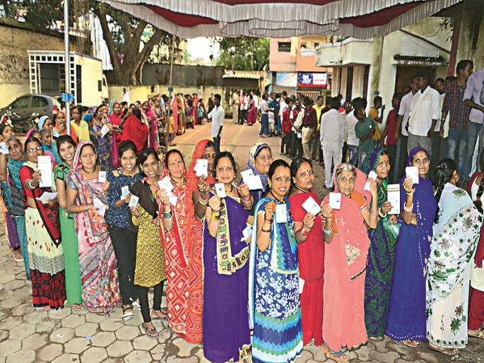 Maharashtra Election 2019 : Aurangabad Central: The fate of 3 candidates closed in EVM machine | Maharashtra Election 2019 : औरंगाबाद मध्य : १४ उमेदवारांचे भवितव्य ईव्हीएम यंत्रामध्ये बंद